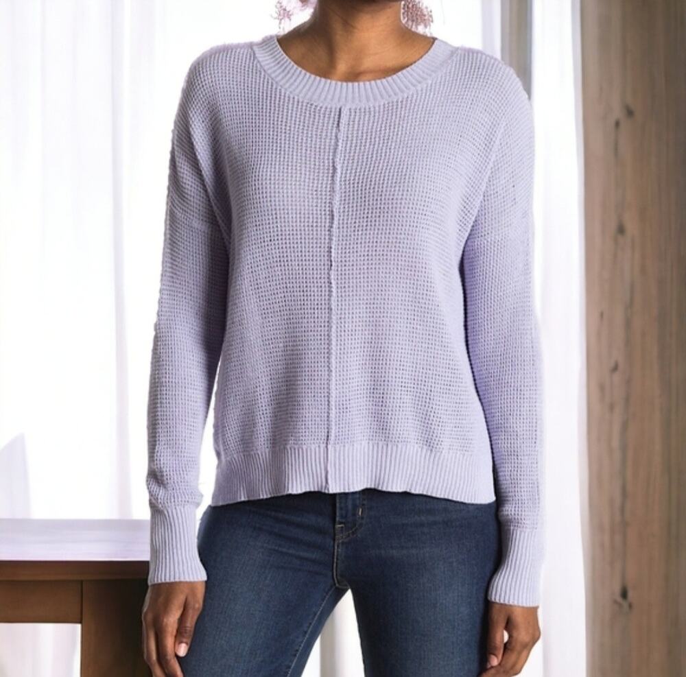 New waffle knit light lavender crewneck sweater size Large